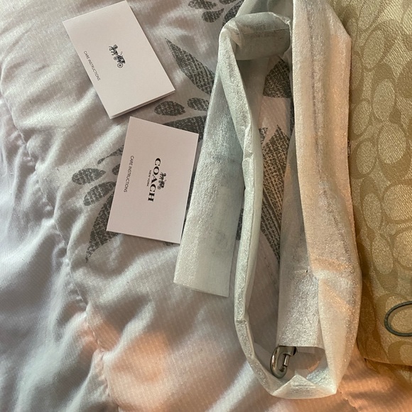 Coach mia shoulder bag with matching wallet - Picture 5 of 8